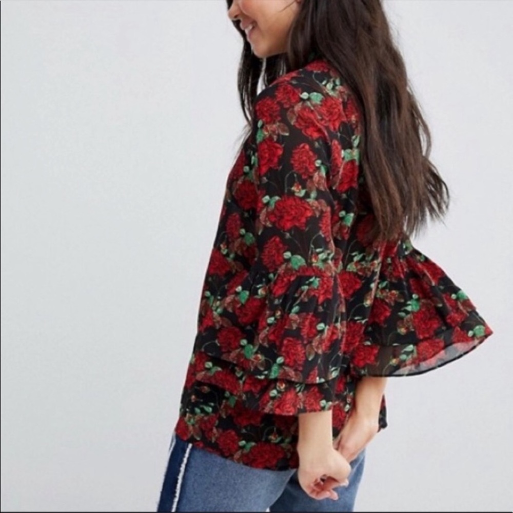 ASOS Monki High Neck Floral Red Top Black Size L
